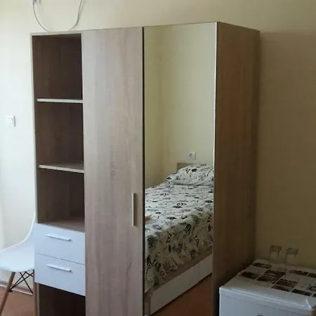 Bleu - синя лю-бо-в Проживание в семье Синеморец